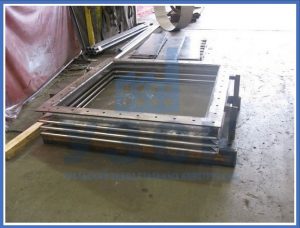 прямоугольные линзовые компенсаторы в Таганроге