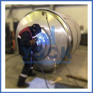 Купить баки и ёмкости из нержавеющей стали от завода УЗСК в Таганроге